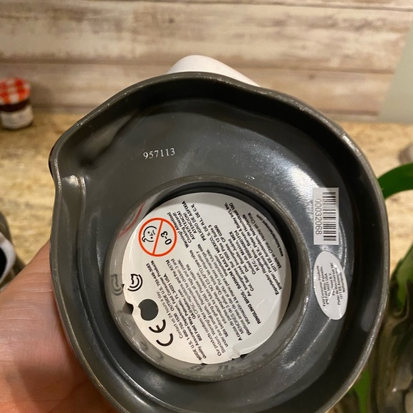 MONSTER JAM GRAVE DIGGER CUP LIGHT UP - Picture 5 of 5